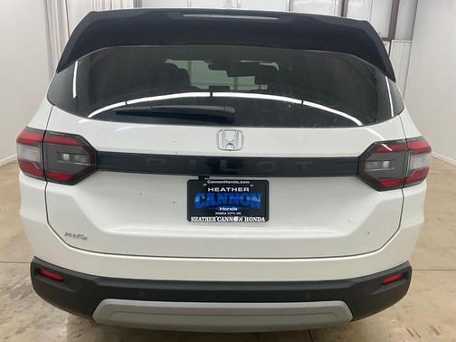2025 Honda Pilot TOURING+