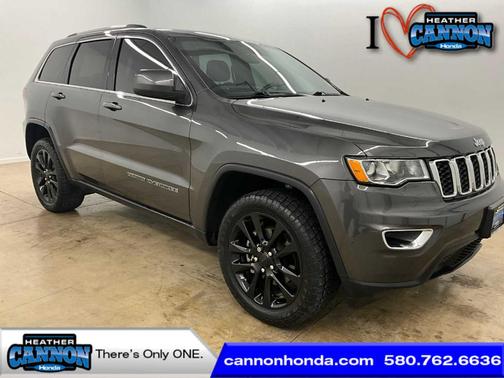 Granite Crystal Clearcoat Metallic 2020 Jeep Grand Cherokee Laredo E