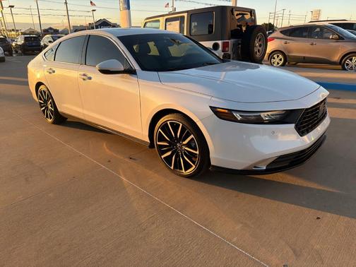 2023 Honda Accord Hybrid Touring