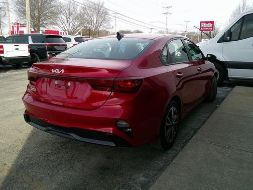 2023 Kia Forte LXS