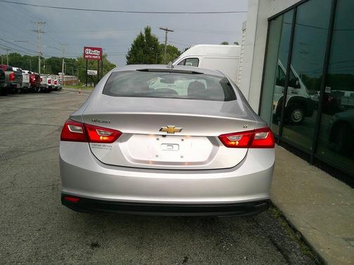 2017 Chevrolet Malibu 1LT