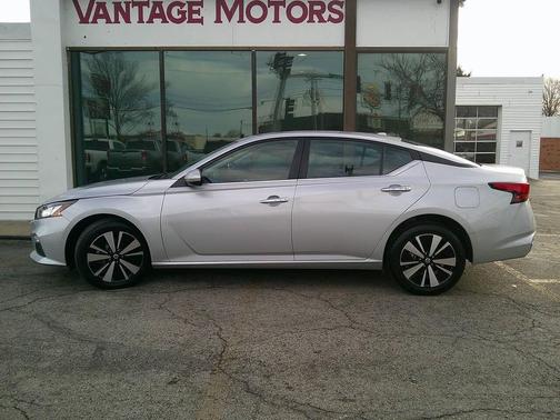 2022 Nissan Altima 2.5 SV