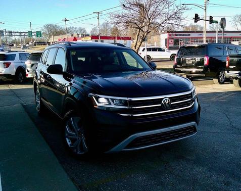 2023 Volkswagen Atlas 3.6L SE w/Technology