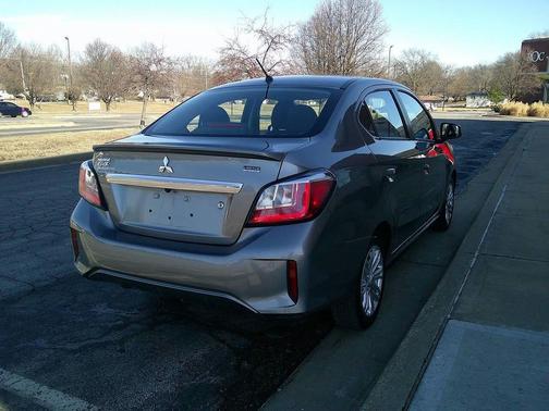 2022 Mitsubishi Mirage G4 SE