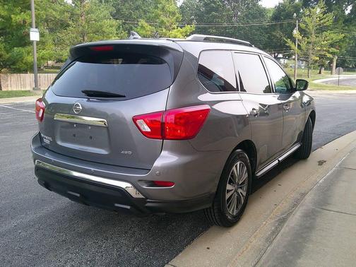 2020 Nissan Pathfinder S 4WD