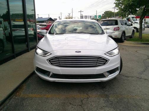 2018 Ford Fusion Hybrid SE