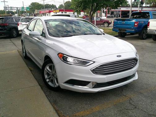 2018 Ford Fusion Hybrid SE