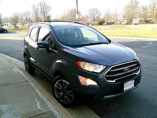 Smoke 2019 Ford EcoSport Titanium