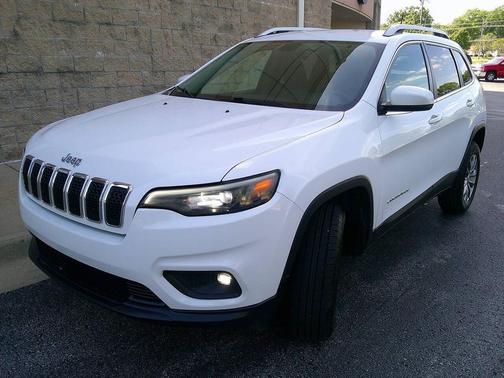 Bright White Clear Coat 2019 Jeep Cherokee Latitude Plus