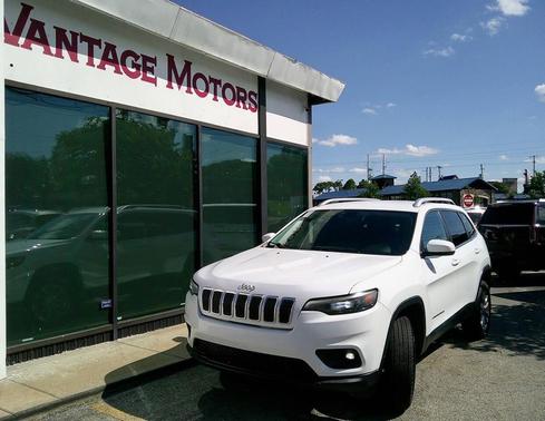 Bright White Clear Coat 2019 Jeep Cherokee Latitude Plus