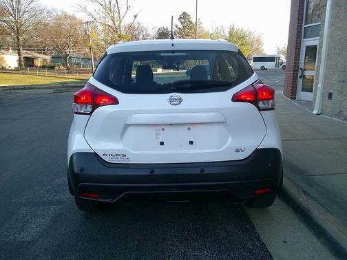 2020 Nissan Kicks SV