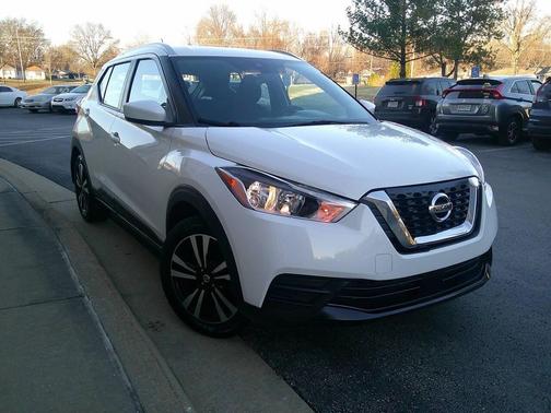 2020 Nissan Kicks SV