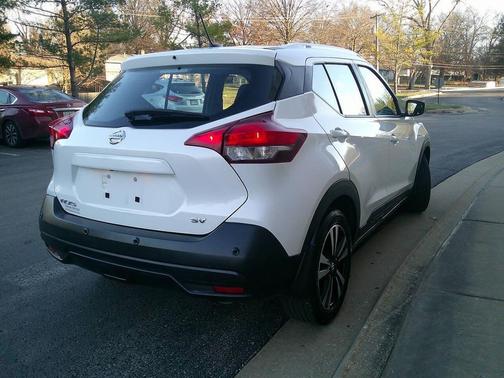 2020 Nissan Kicks SV