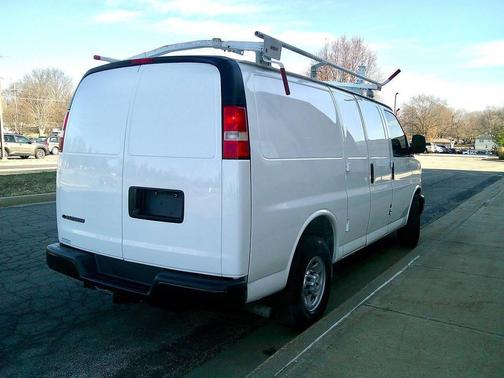 2017 Chevrolet Express 2500 Work Van