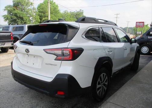 2023 Subaru Outback Premium