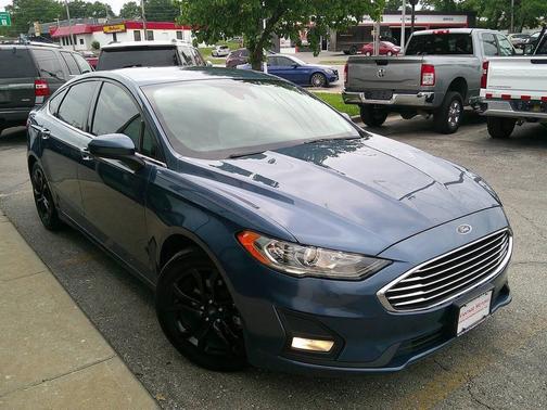 Blue 2019 Ford Fusion SE