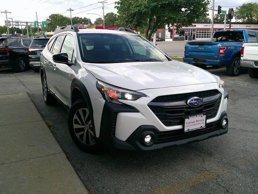2023 Subaru Outback Premium