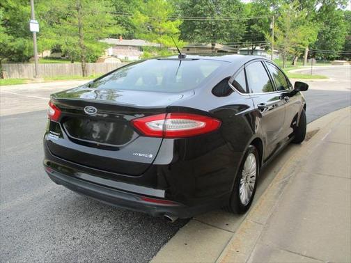 2016 Ford Fusion Hybrid S