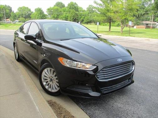 2016 Ford Fusion Hybrid S