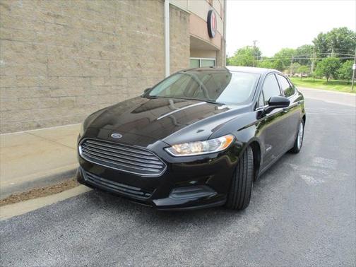 2016 Ford Fusion Hybrid S