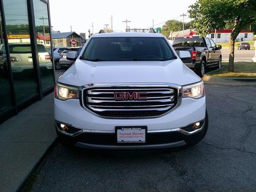 2019 GMC Acadia SLE-2