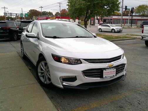 2017 Chevrolet Malibu 1LT