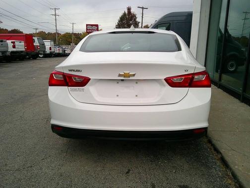 2017 Chevrolet Malibu 1LT