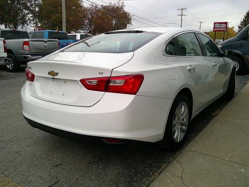 2017 Chevrolet Malibu 1LT