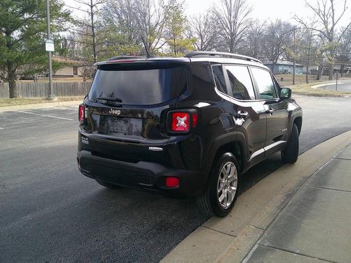 2017 Jeep Renegade Latitude