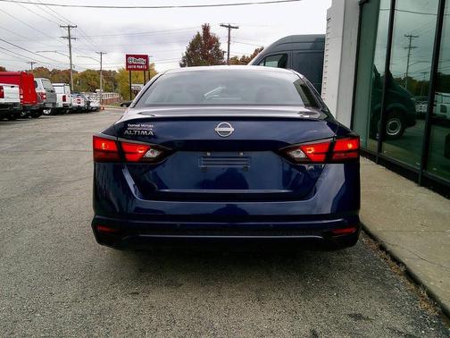 2023 Nissan Altima S FWD