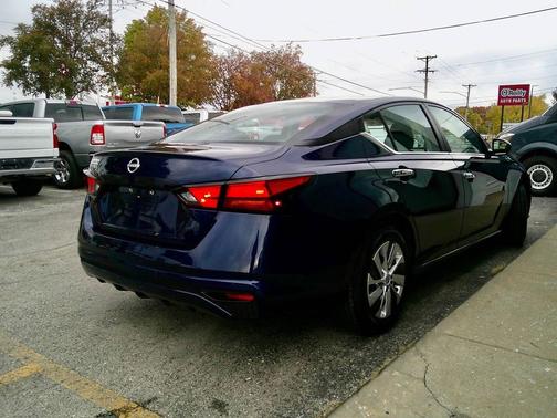 2023 Nissan Altima S FWD