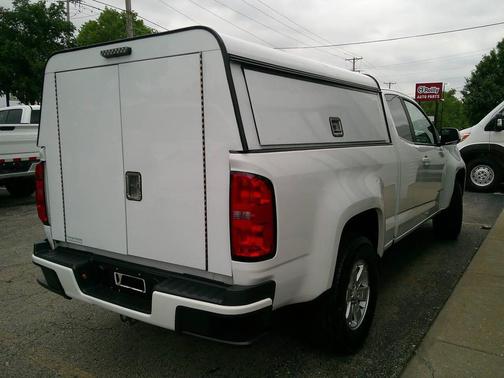 Summit White 2017 Chevrolet Colorado WT