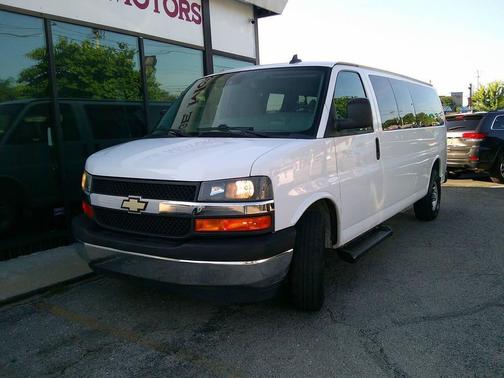 2019 Chevrolet Express 3500 LT