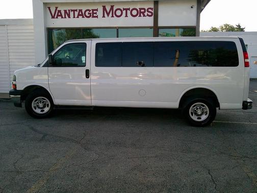 2019 Chevrolet Express 3500 LT
