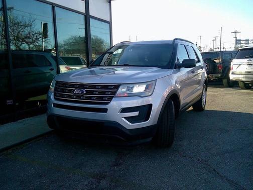 2016 Ford Explorer Base