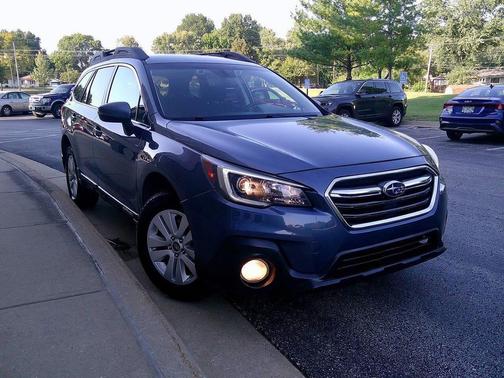 2018 Subaru Outback 2.5i Premium