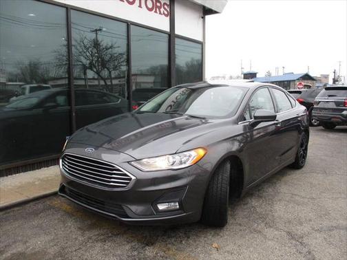 2020 Ford Fusion SE