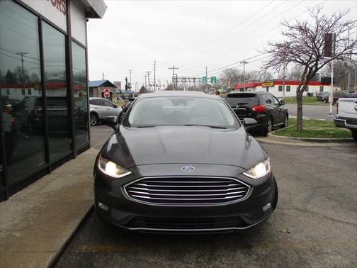 2020 Ford Fusion SE