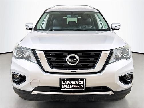 2017 Nissan Pathfinder SL