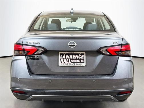 2023 Nissan Versa 1.6 SV