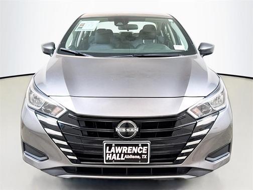 2023 Nissan Versa 1.6 SV
