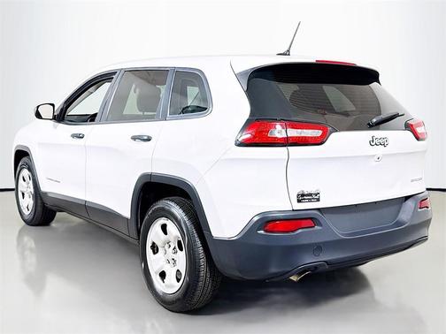 2016 Jeep Cherokee Sport