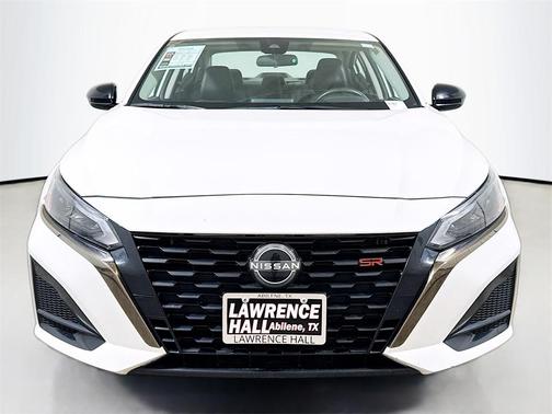 2023 Nissan Altima SR FWD