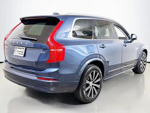 2023 Volvo XC90 B5 Core