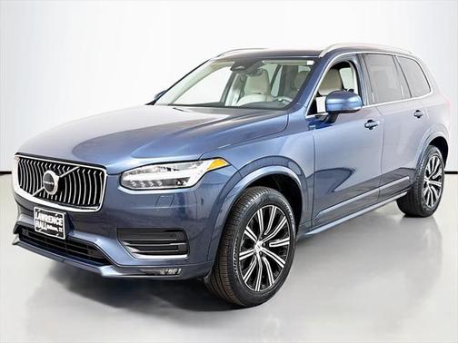 2023 Volvo XC90 B5 Core