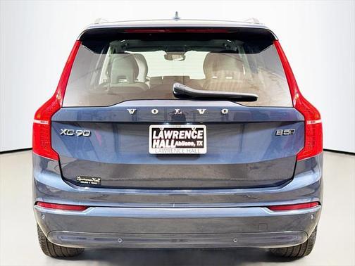 2023 Volvo XC90 B5 Core
