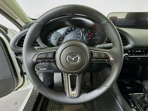 2025 Mazda Mazda3 FWD w/Preferred Package