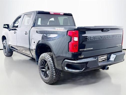 2022 Chevrolet Silverado 1500 Custom Trail Boss