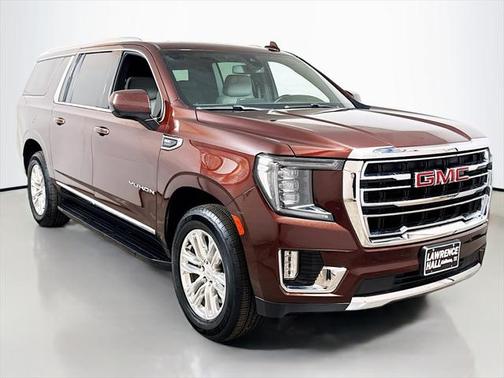 2022 GMC Yukon XL SLT