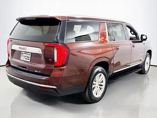 2022 GMC Yukon XL SLT